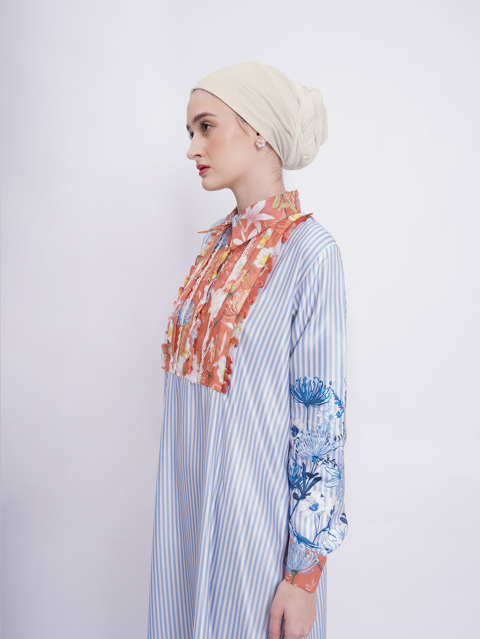 SERIEN DRESS 06