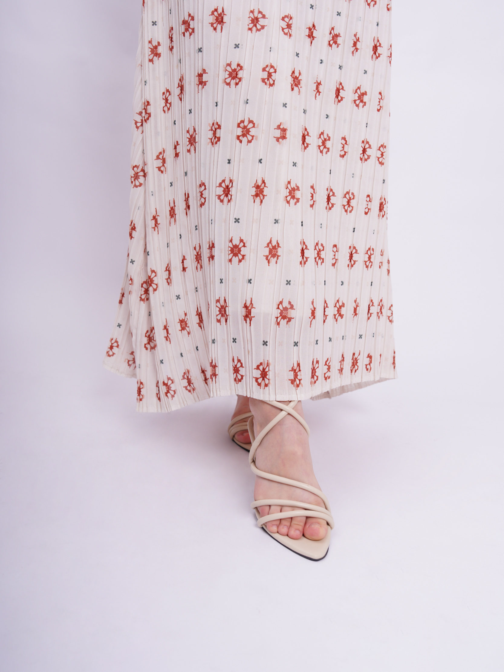 SHANDIA PLEATS 4