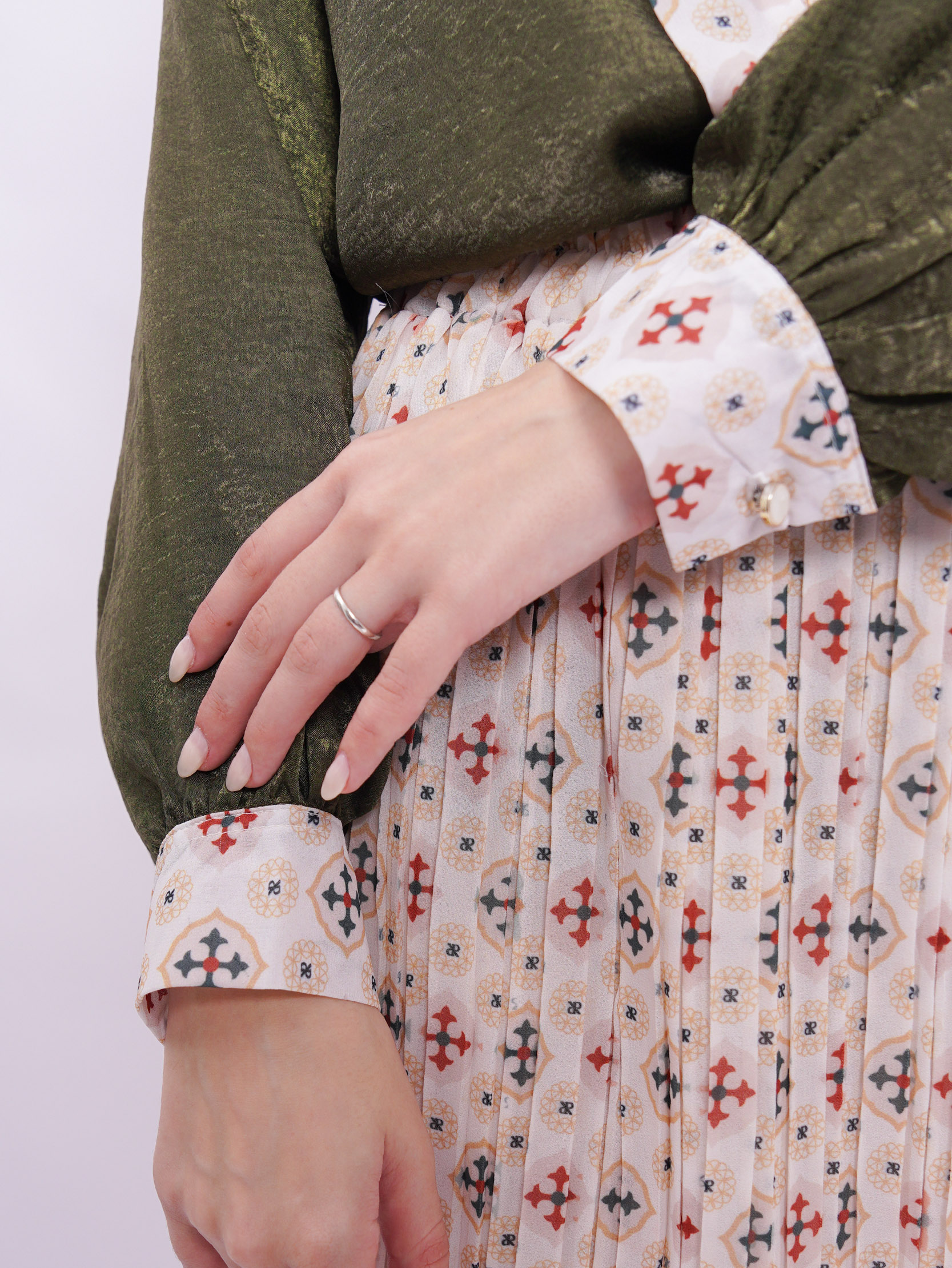 SHANDIA PLEATS 5